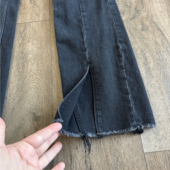 Abercrombie Jeans, black, the shinny high rise. Women’s size 28/6. - Picture 3 of 7